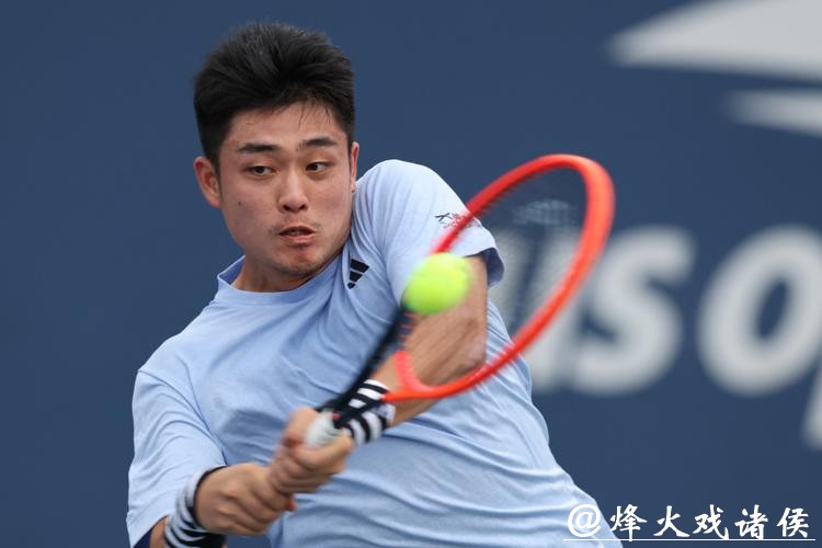 吴易昺成功晋级 时隔三年重返澳网正赛 吴易昺成功晋级 时隔三年重返澳网正赛